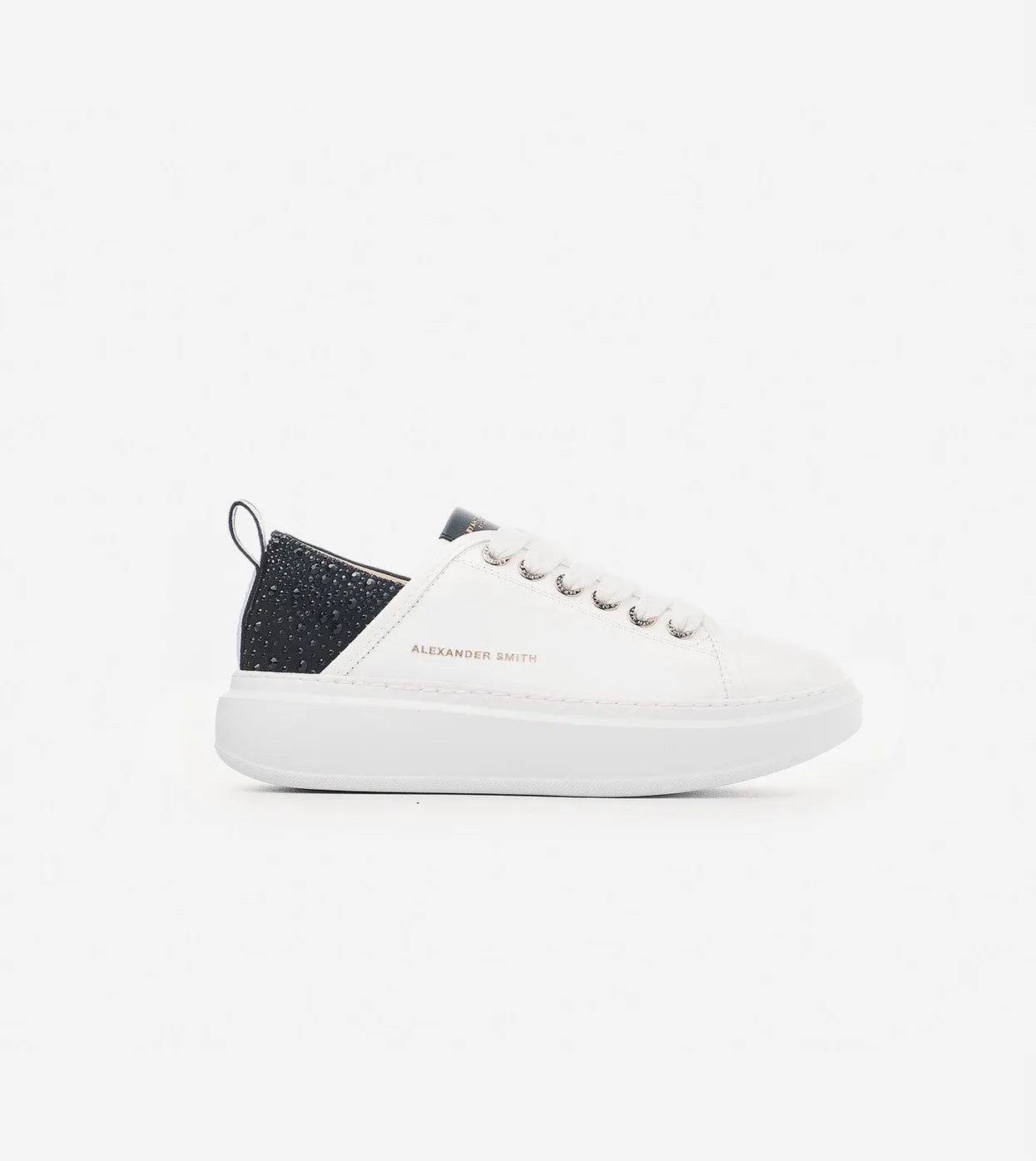 DS4-Wembley Strass White/Black Woman  