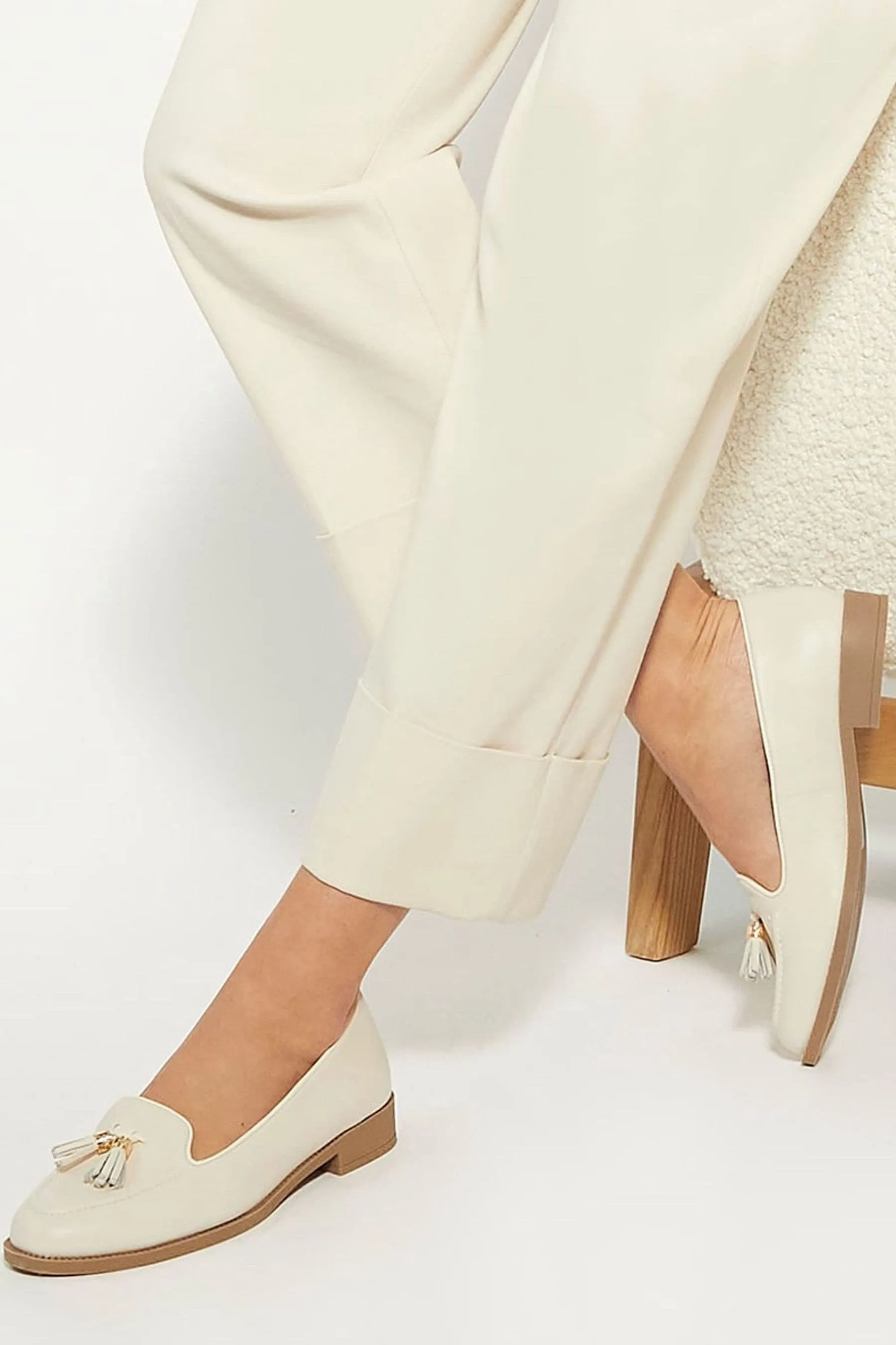 Dune London - Global - Mocassini con mandorla e nappe