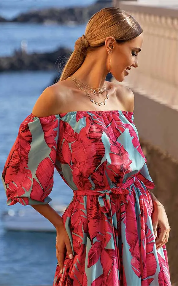 Elegante abito a stampa piume in raso azzurro