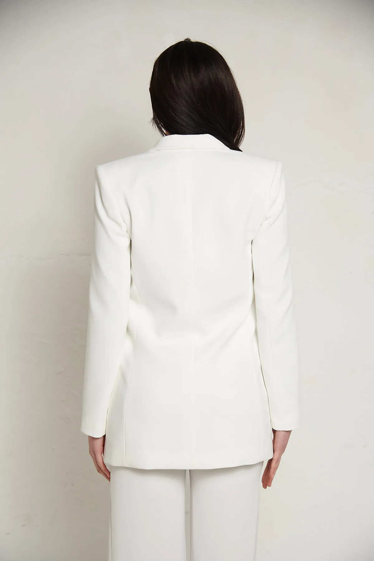 Elisabetta Franchi – Tailleur avorio, giacca e pantalone in crèpe