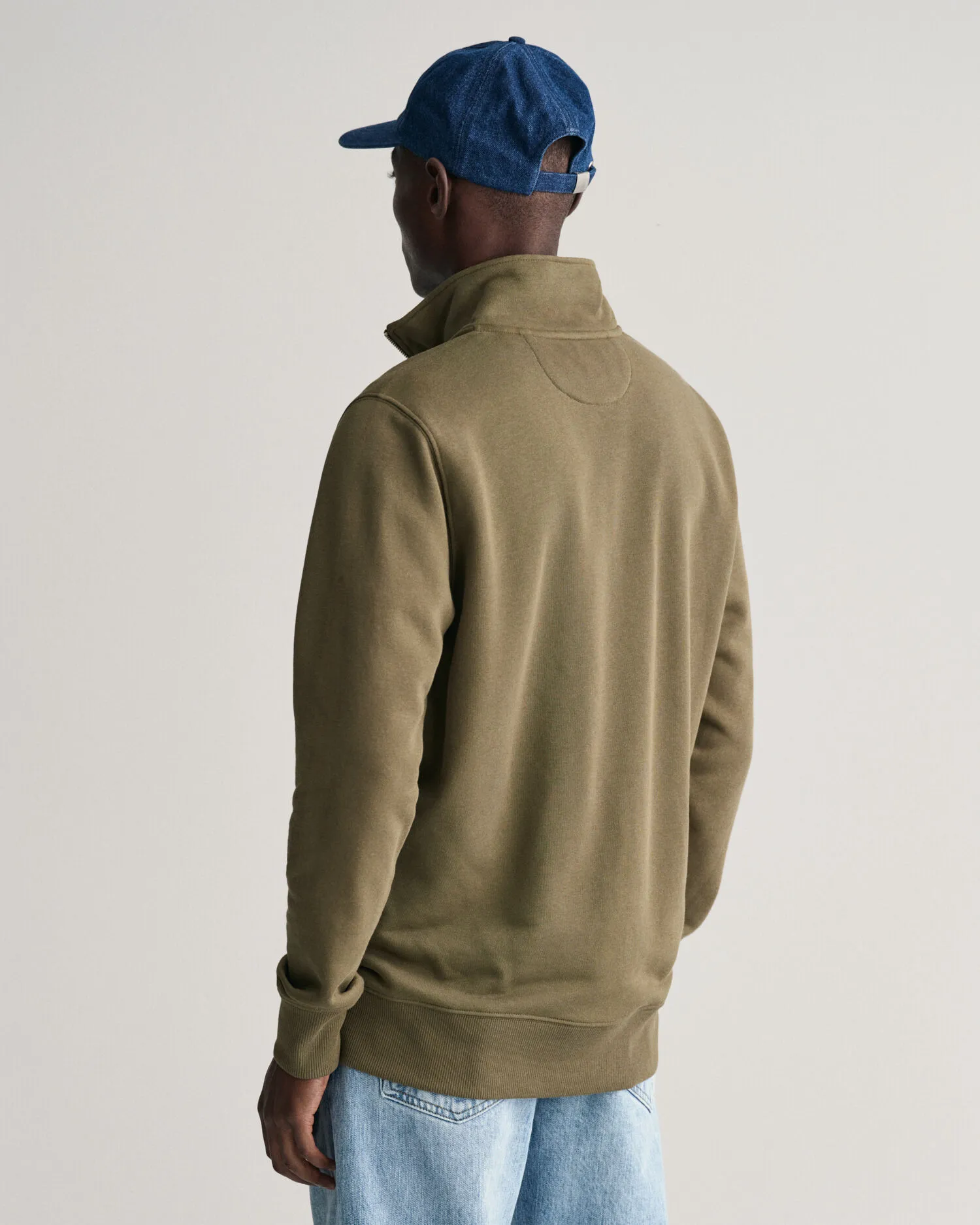 Felpa Shield con zip corta    