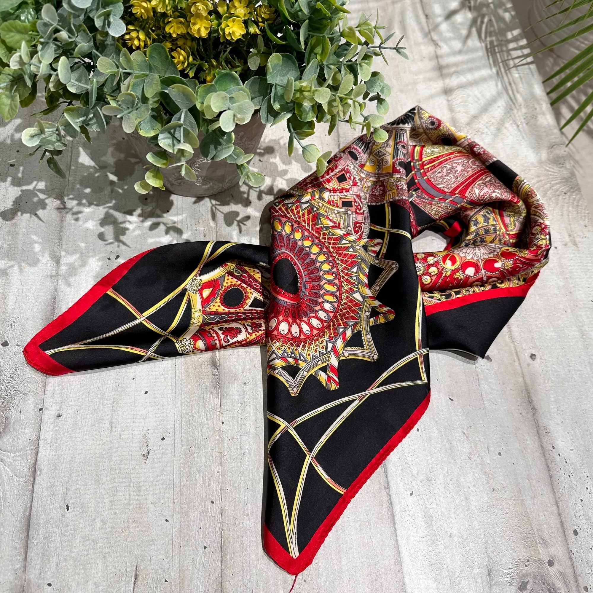 Foulard in Seta e Viscosa Fantasia Multicolor Nero