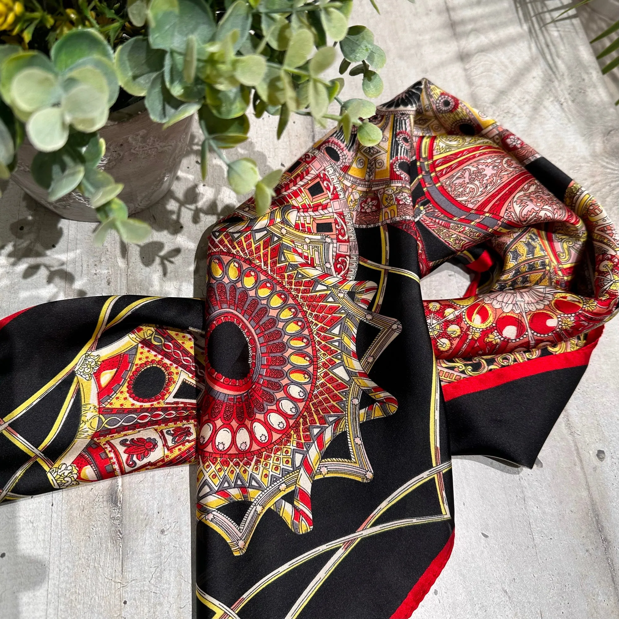 Foulard in Seta e Viscosa Fantasia Multicolor Nero