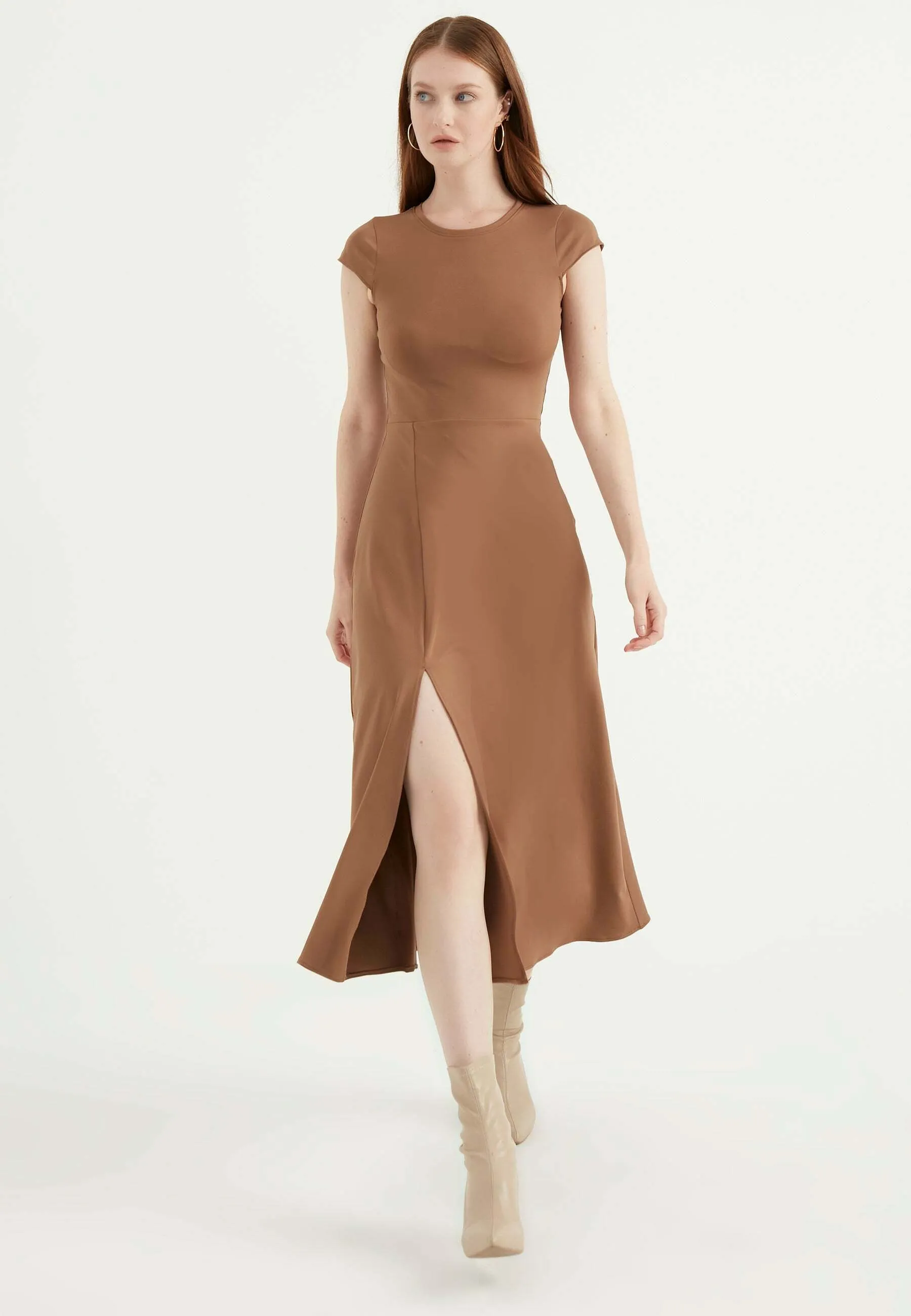 FRONT-SLIT - Vestito estivo