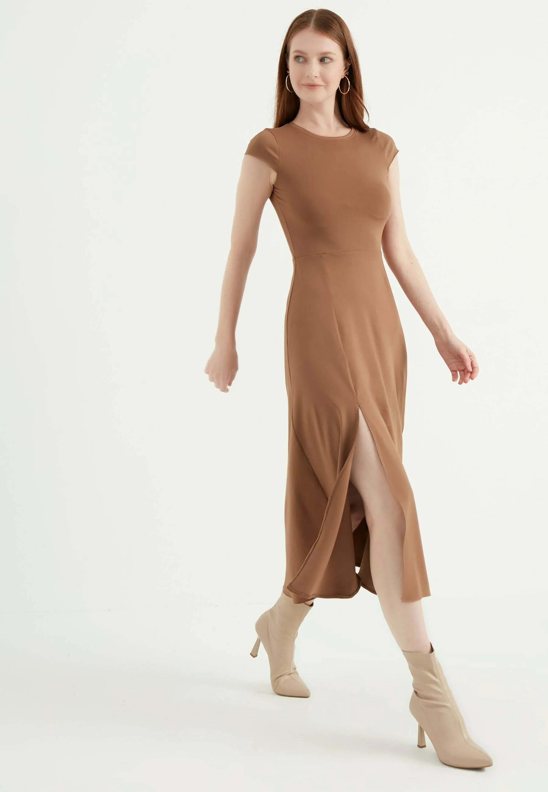 FRONT-SLIT - Vestito estivo