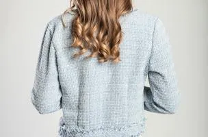 Giacca corta in tweed, colore azzurro