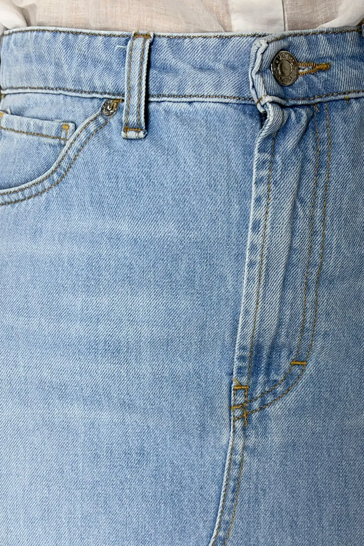 Gonna donna lunga in denim modello 5 tasche lavaggio più chiaro chiusura con zip e bottone