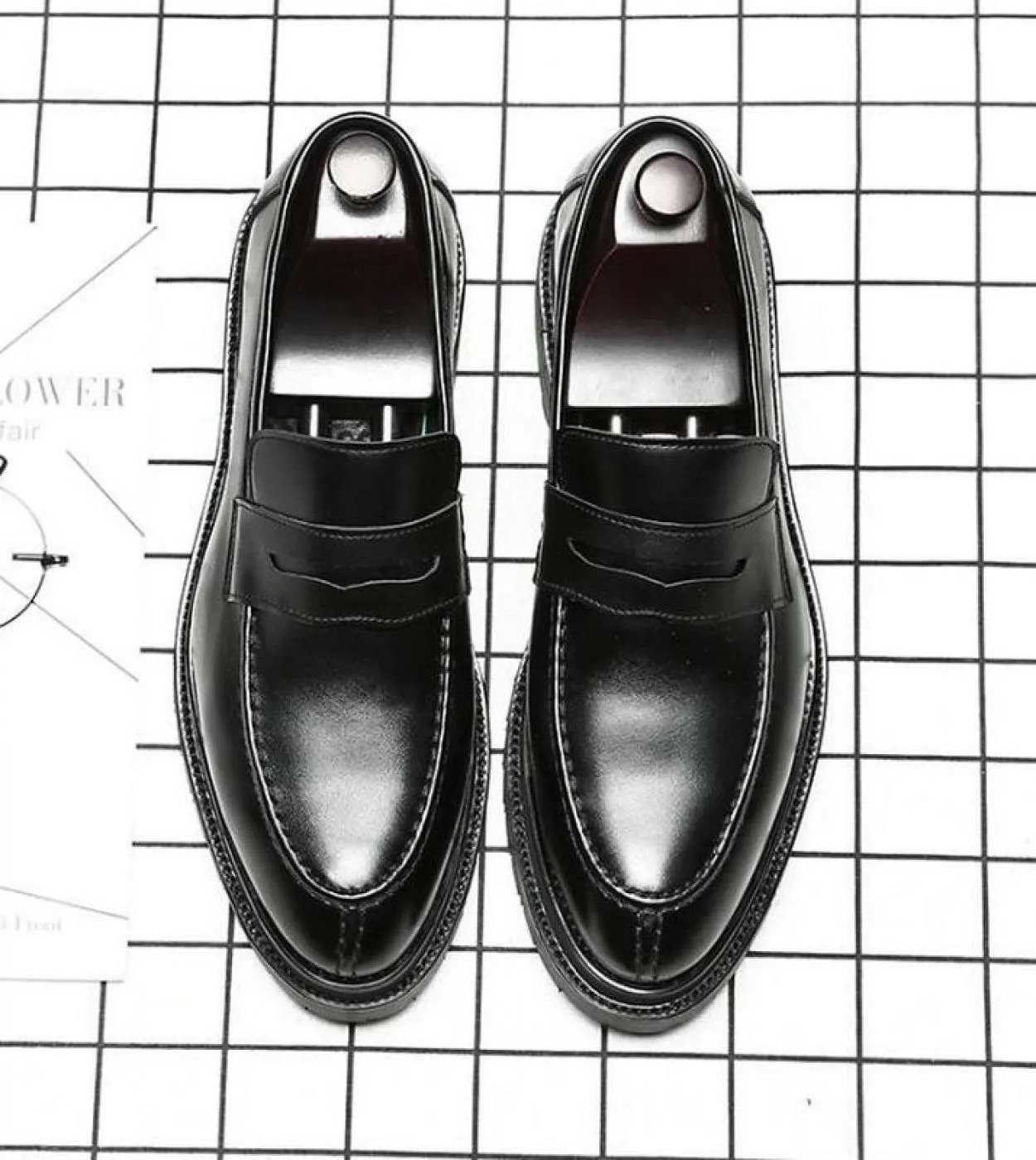 Grandi dimensioni New Fashion Uomo Nero Business Scarpe eleganti eleganti Mocassini Uomo Scarpe da sposa Oxford in pelle Scarpe