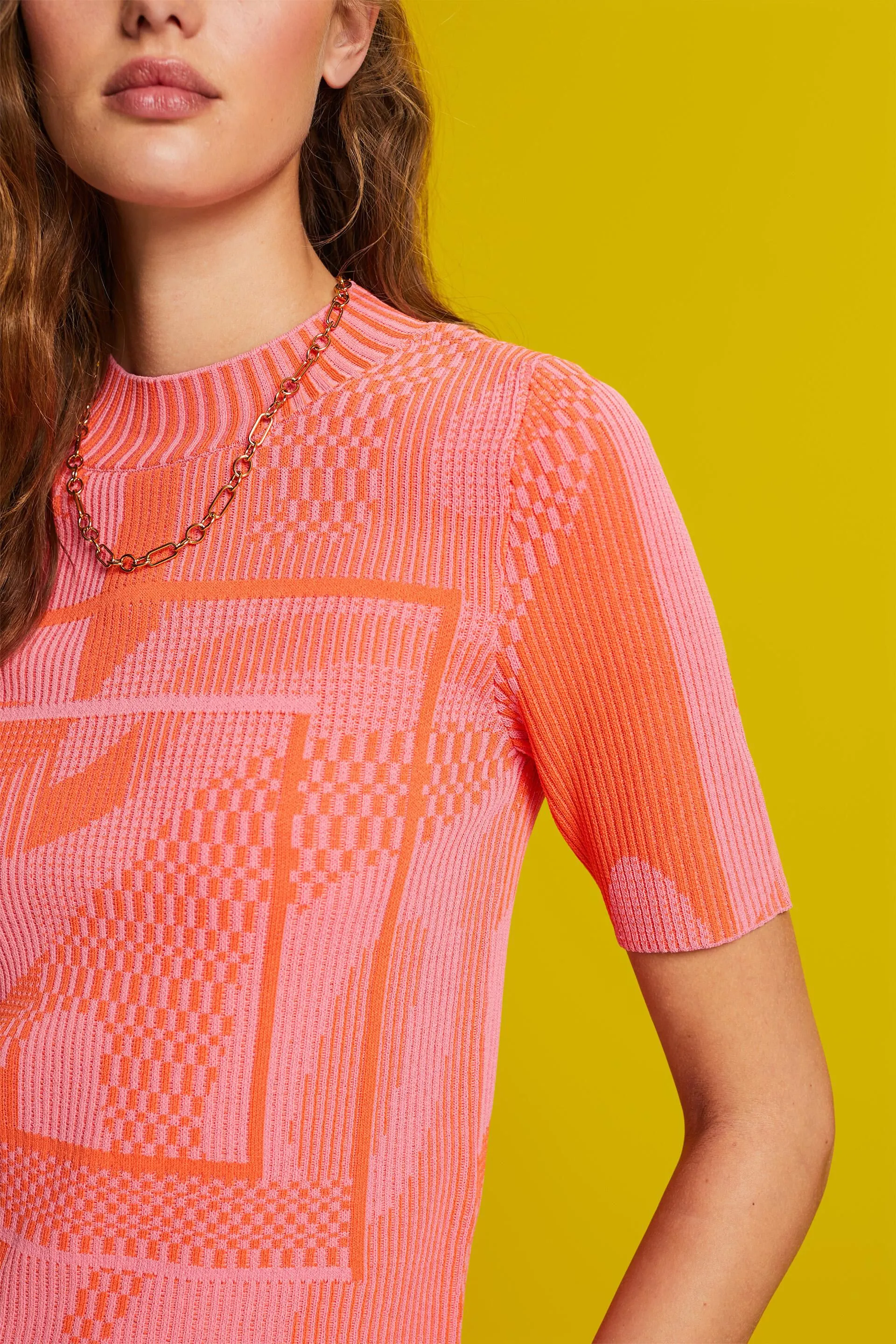 Maglione a maniche corte a coste jacquard