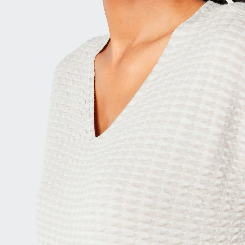 Maglione scollo V effetto 3D 