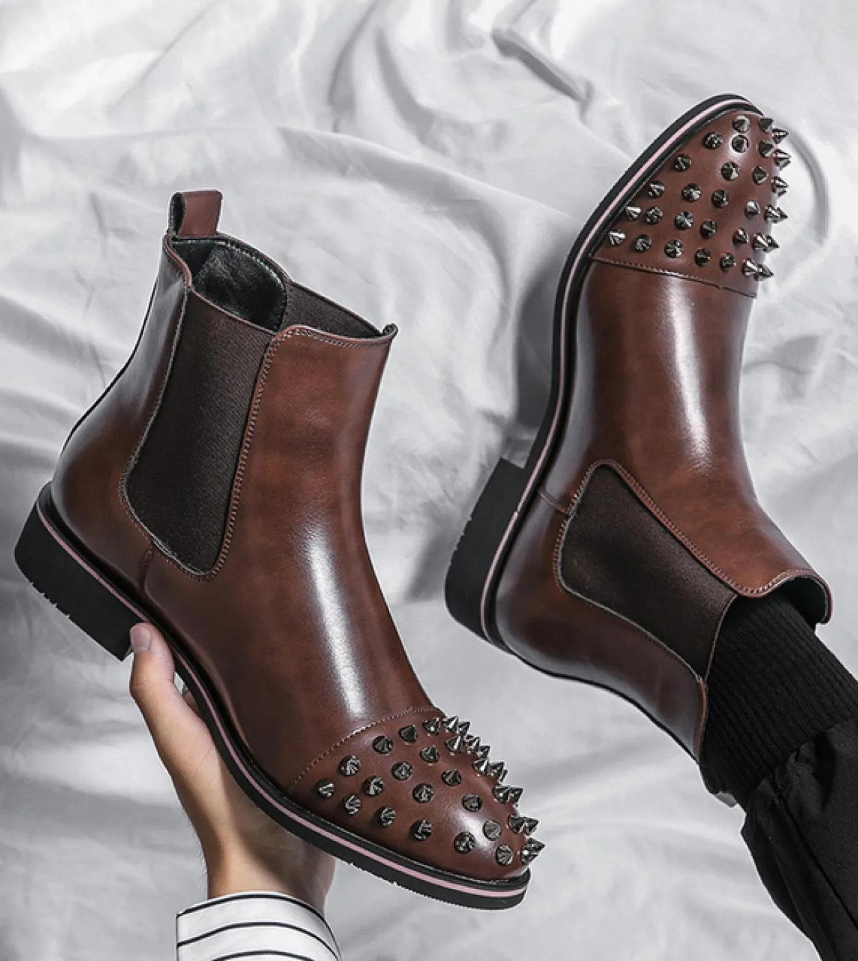 New In Men Stivaletti Chelsea Rivet Punta tonda Slipon Stivaletti marroni da uomo con spedizione gratuita Zapatos Outdoor Hombre