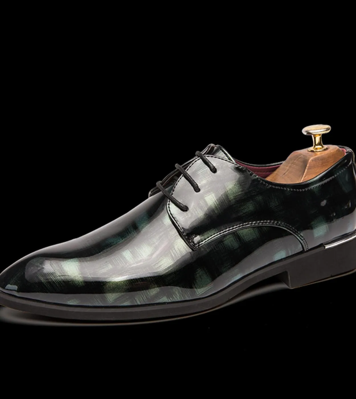 Nuove scarpe in pelle primaverili Mocassini da uomo Scarpe oxford comode da uomo Scarpe brogue di lusso a punta Scarpe da lavoro