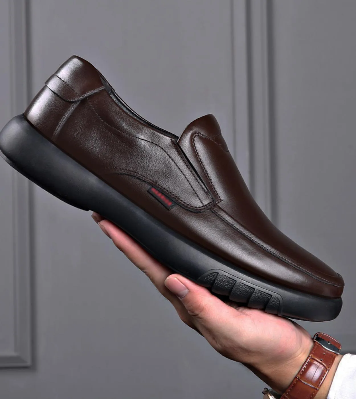 Nuovi uomini di arrivo Scarpe da lavoro classiche da uomo Scarpe da uomo in pelle Scarpe Oxford Scarpe da uomo nuovi