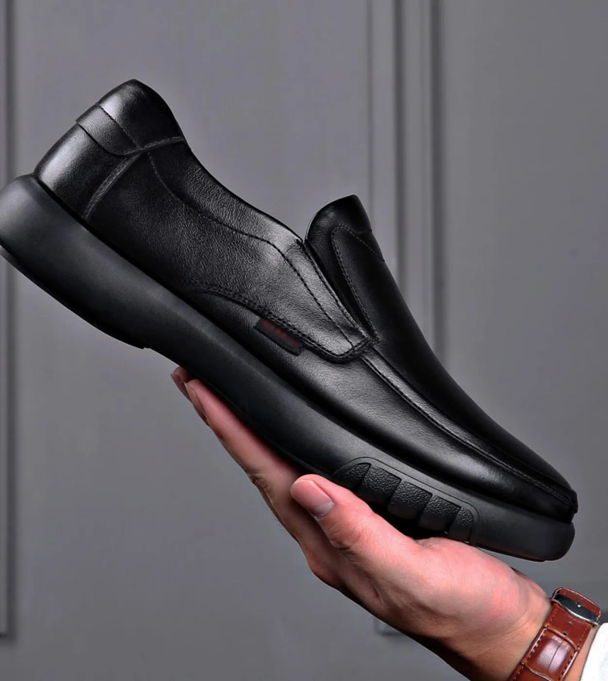 Nuovi uomini di arrivo Scarpe da lavoro classiche da uomo Scarpe da uomo in pelle Scarpe Oxford Scarpe da uomo nuovi