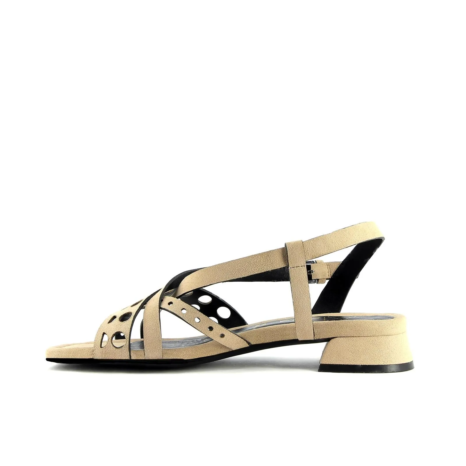 Sandali beige con tacco basso