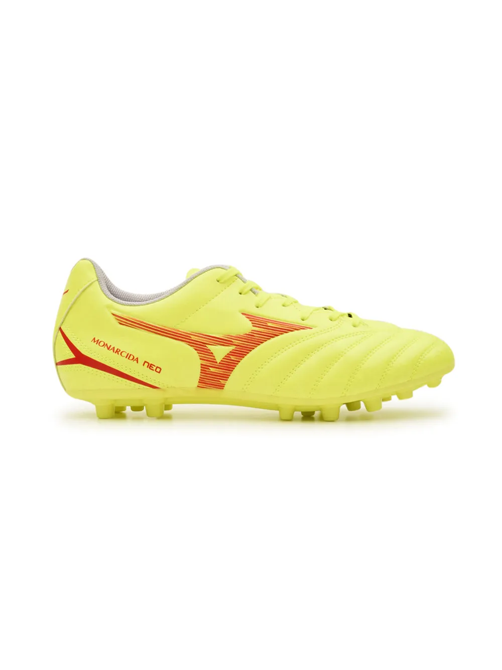 Scarpa Calcio Uomo con dettagli rossi