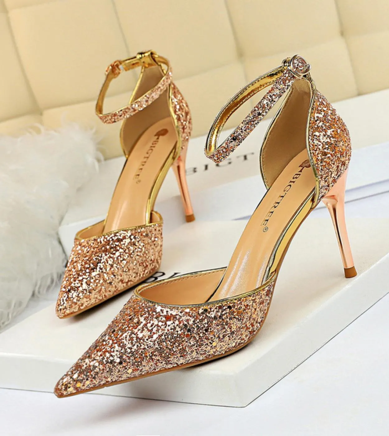 Scarpe da sposa Sandali con tacco basso Sandali con paillettes con tacco basso Sandali estivi da donna