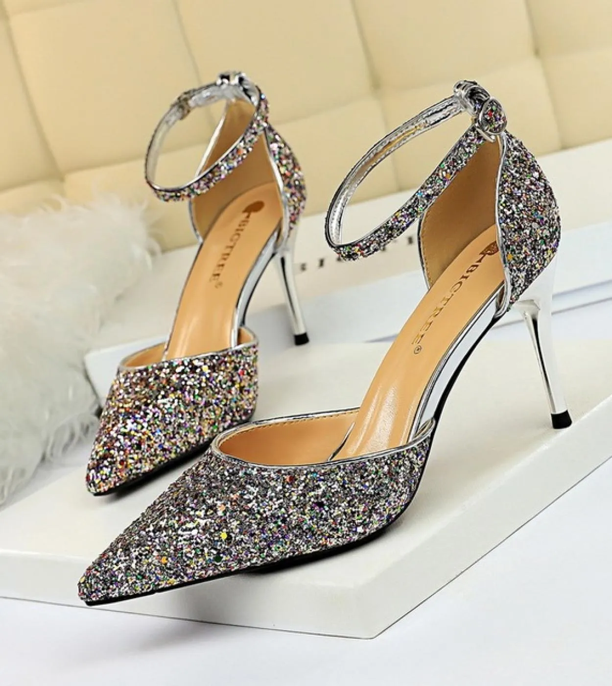 Scarpe da sposa Sandali con tacco basso Sandali con paillettes con tacco basso Sandali estivi da donna