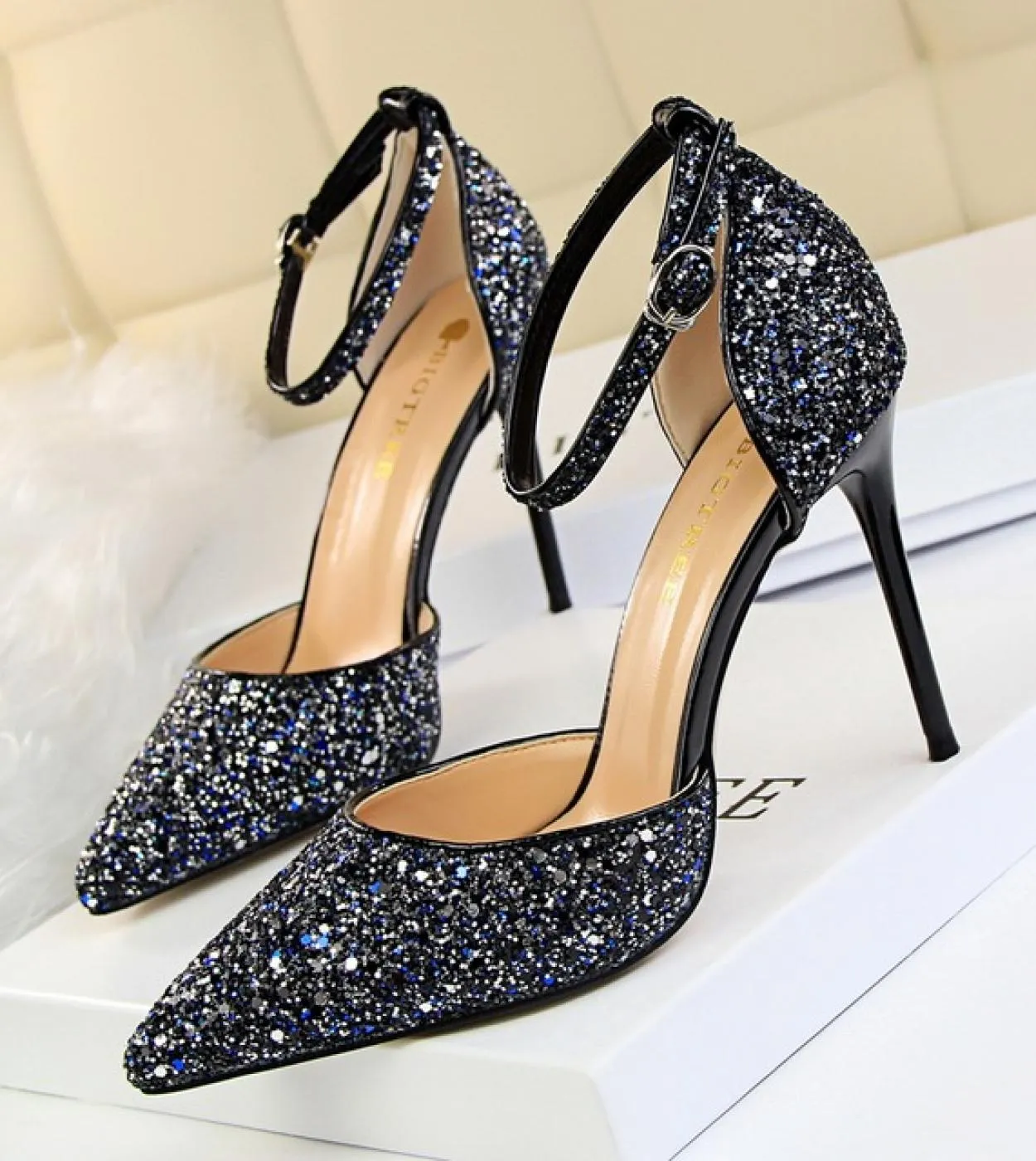 Scarpe da sposa Sandali con tacco basso Sandali con paillettes con tacco basso Sandali estivi da donna
