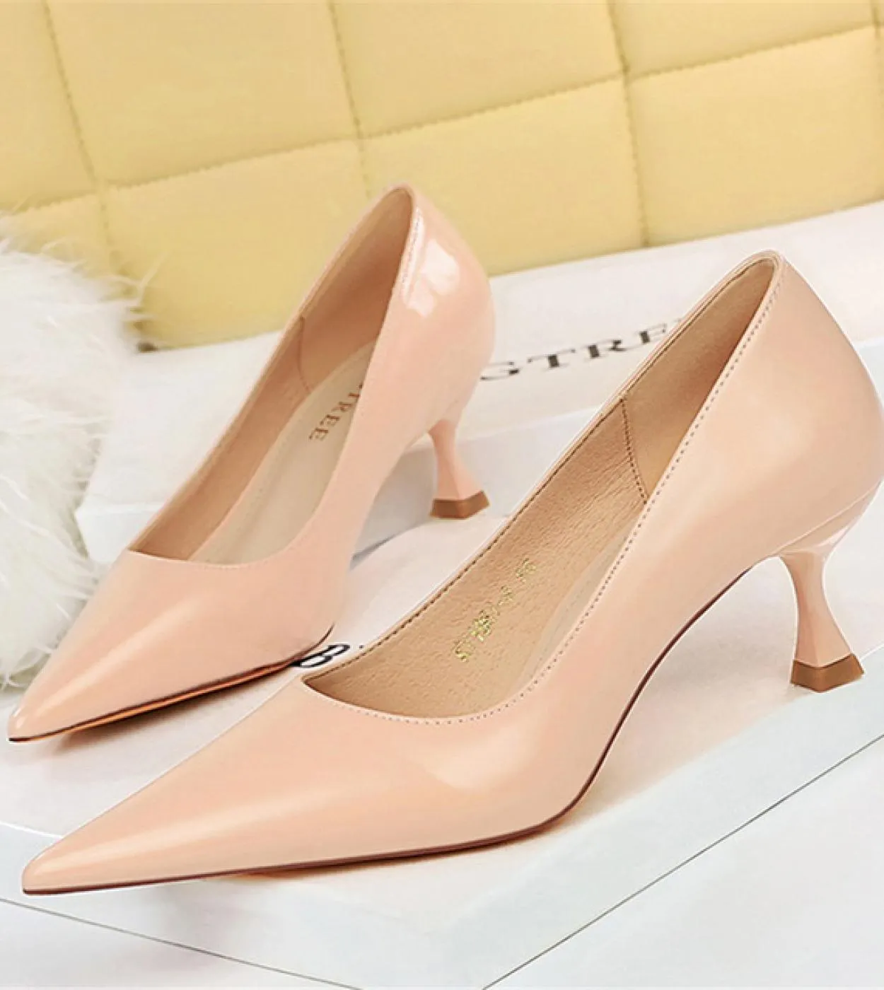 Scarpe da sposa Scarpe da donna con tacco basso verde Scarpe con tacco basso verde Scarpe con tacco gattino verde Décolleté