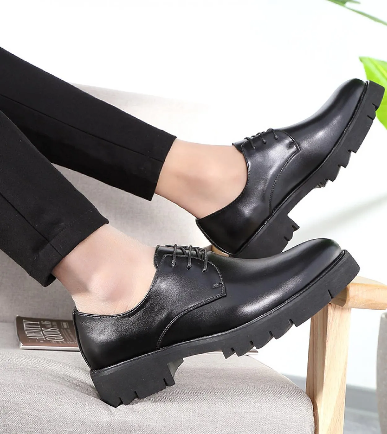 Scarpe eleganti da uomo Stile semplice Scarpe da uomo di qualità Oxford Scarpe stringate da uomo di marca Scarpe formali da uomo