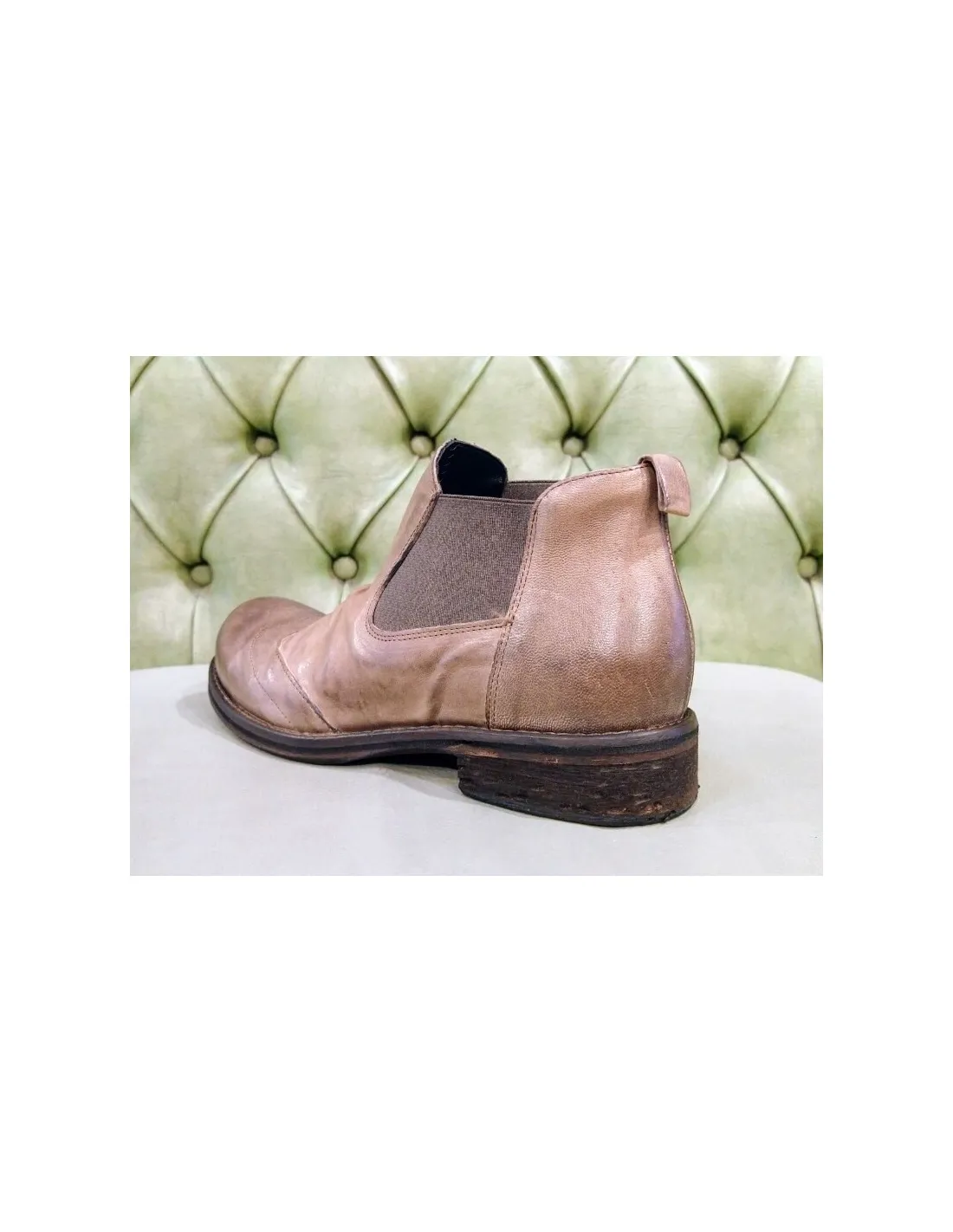 Scarpe fatte a mano, stile chelsea