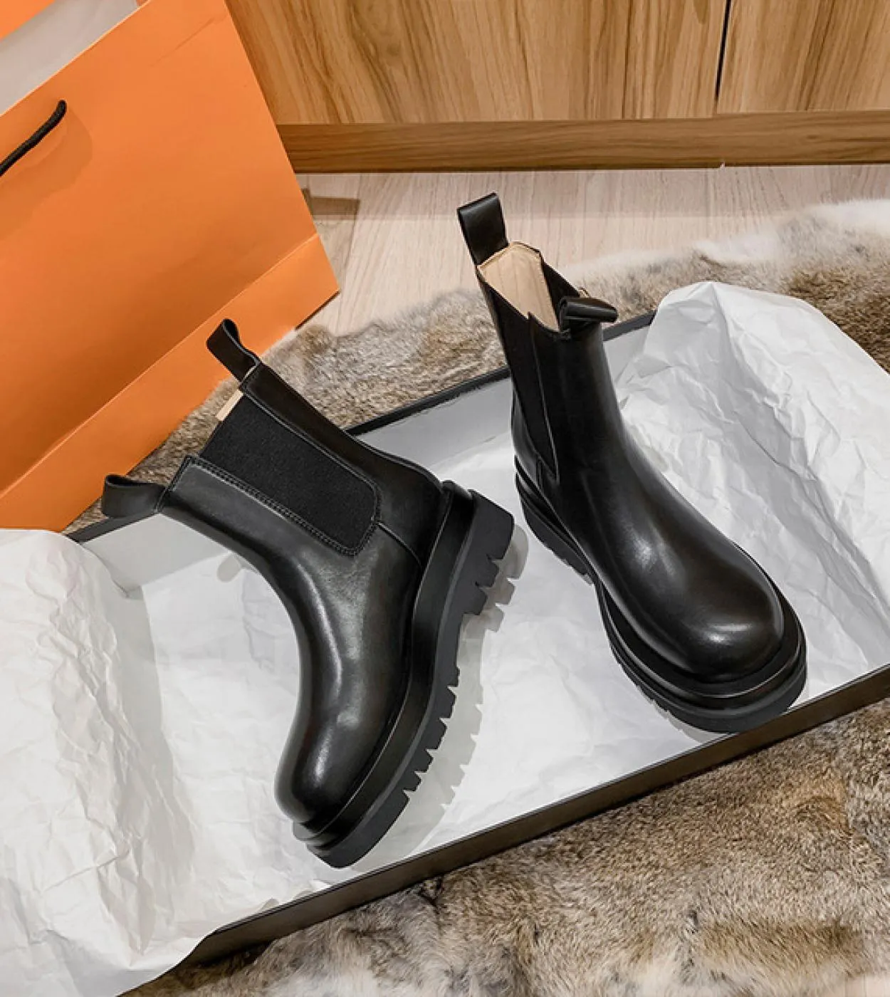 Scarpe invernali da donna Stivaletti Chelsea di lusso 2022 Nuovi stivali con plateau firmati Moda femminile Slip On Stivaletti c