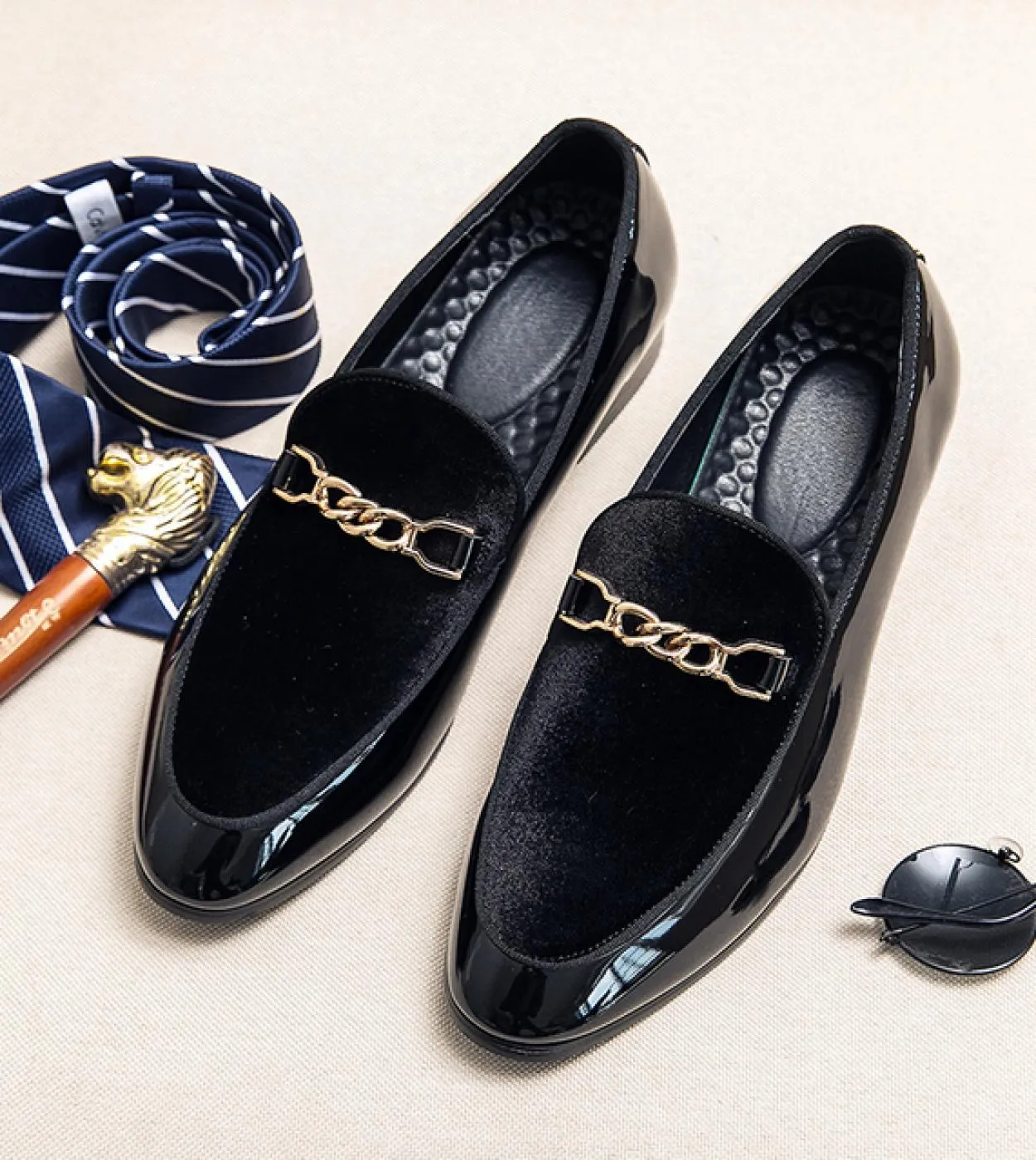 Scarpe Oxford firmate da uomo Scarpe da ufficio traspiranti per la guida Mocassini Comode scarpe con nappine Zapato