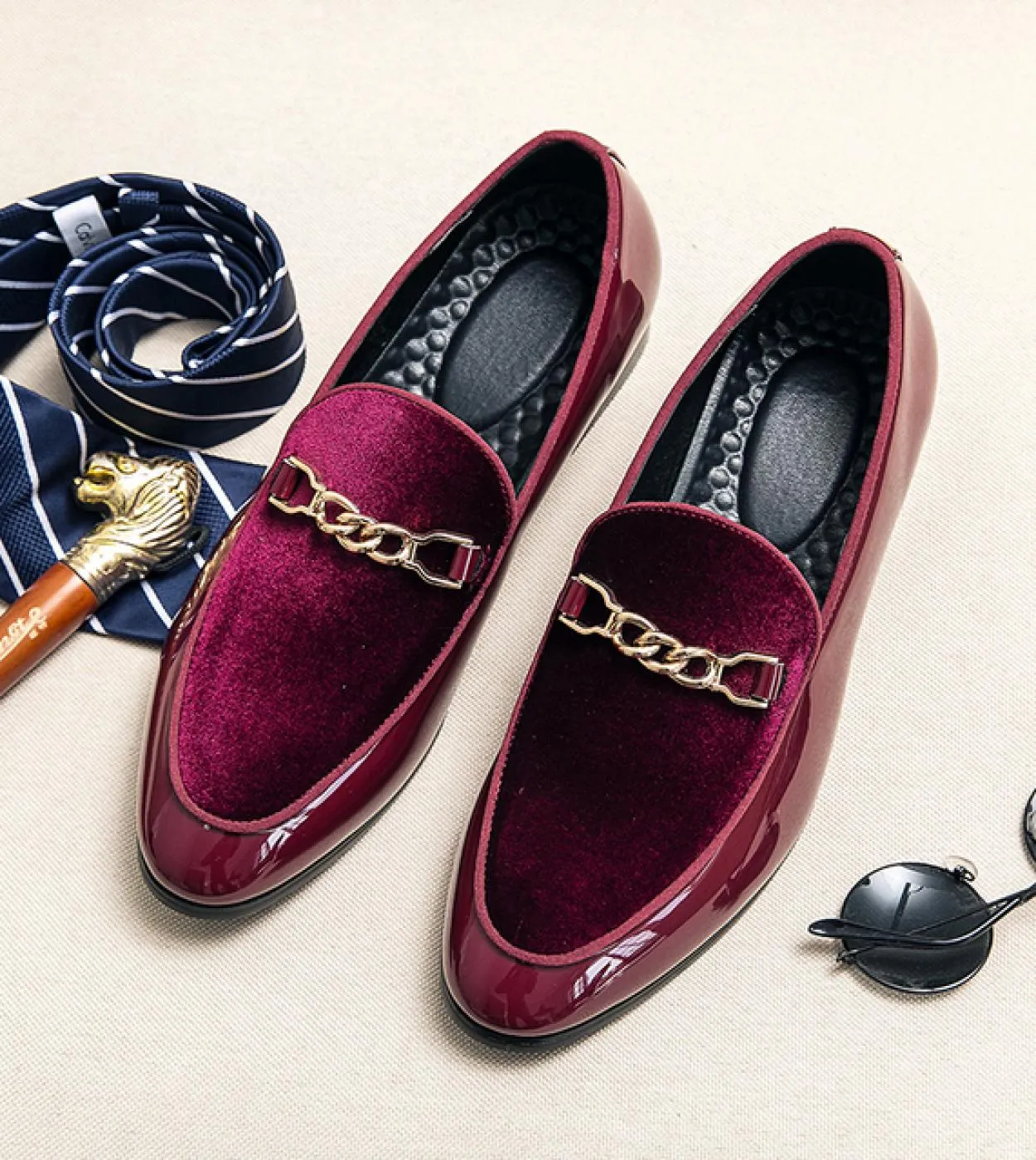 Scarpe Oxford firmate da uomo Scarpe da ufficio traspiranti per la guida Mocassini Comode scarpe con nappine Zapato