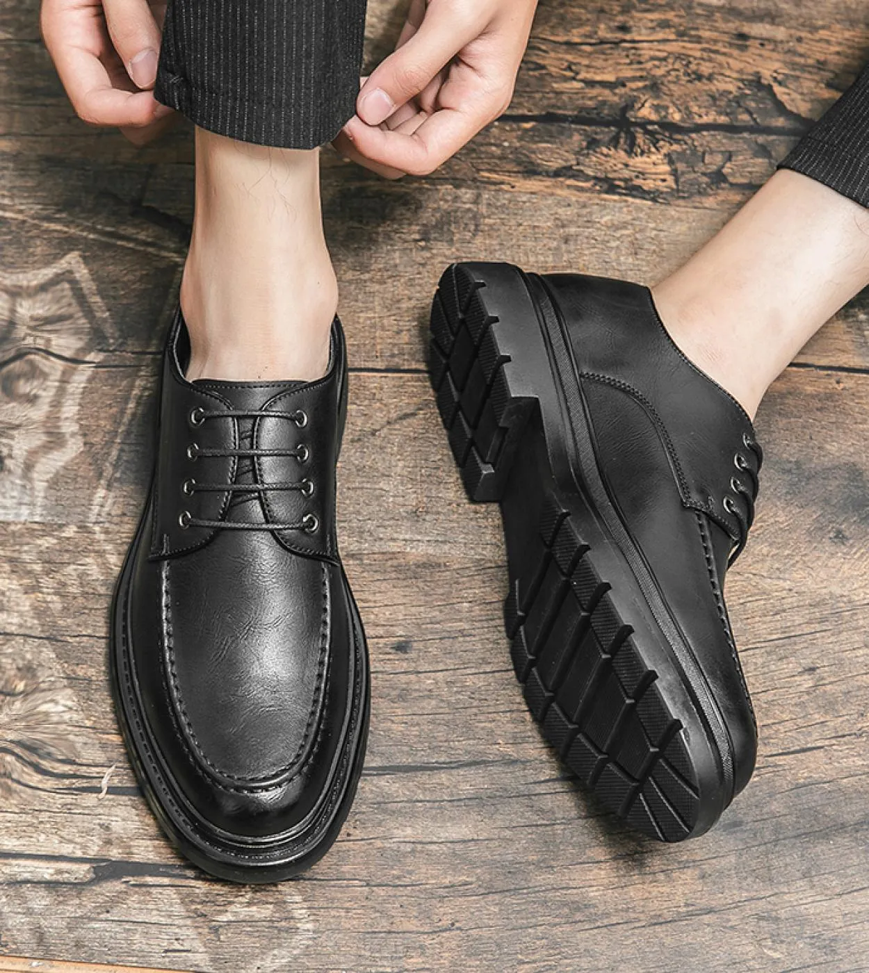 Scarpe stringate in pelle con suole spesse Nuove scarpe da uomo Scarpe eleganti in pelle Scarpe Oxford alla moda Calzature casua