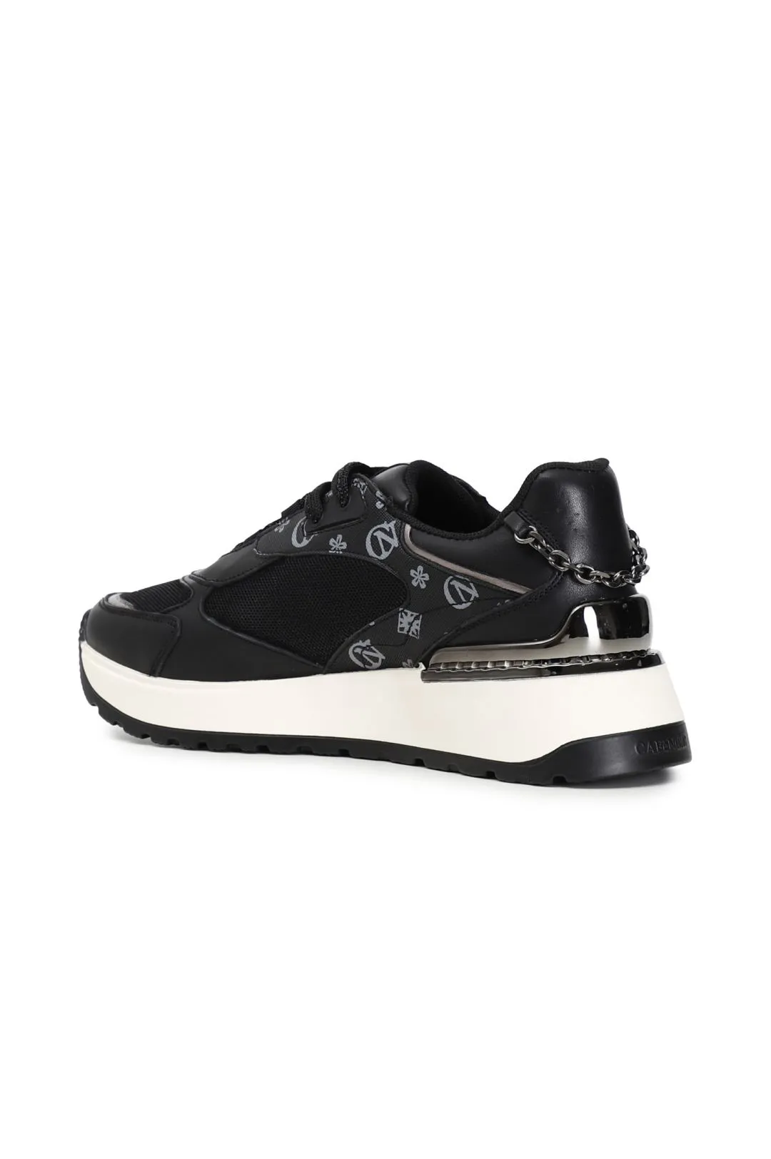 sneakers con tomaia in mesh e catena