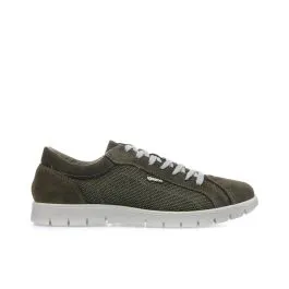 Sneakers verdi con suola a contrasto