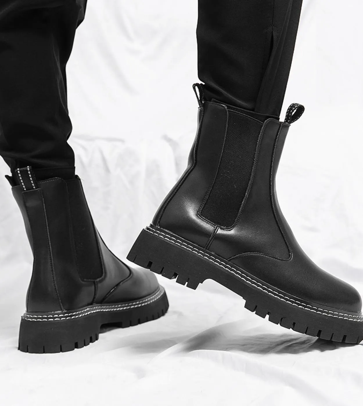 Stivaletti Chelsea a testa tonda da uomo Stivaletti con tacco a maniche da uomo Stivaletti in pelle da uomo Scarpe eleganti da u