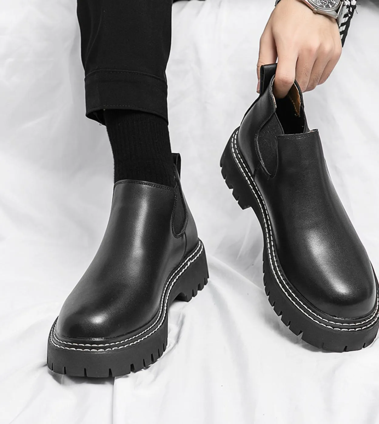 Stivaletti Chelsea a testa tonda da uomo Stivaletti con tacco a maniche da uomo Stivaletti in pelle da uomo Scarpe eleganti da u