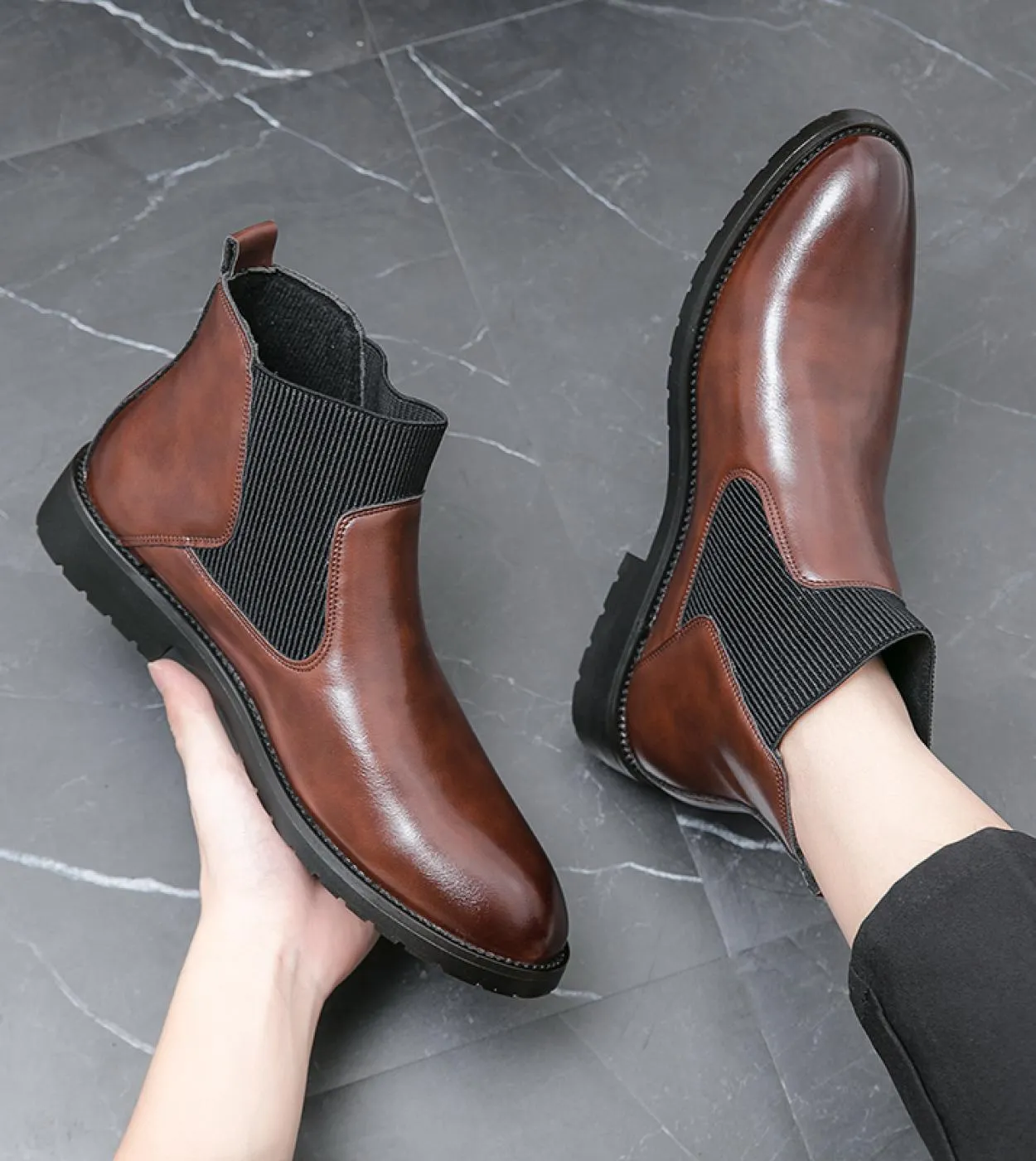 Stivaletti Chelsea in pelle moda Stivali eleganti da uomo Scarpa invernale calda formale con pelliccia e stivaletti autunnali 2