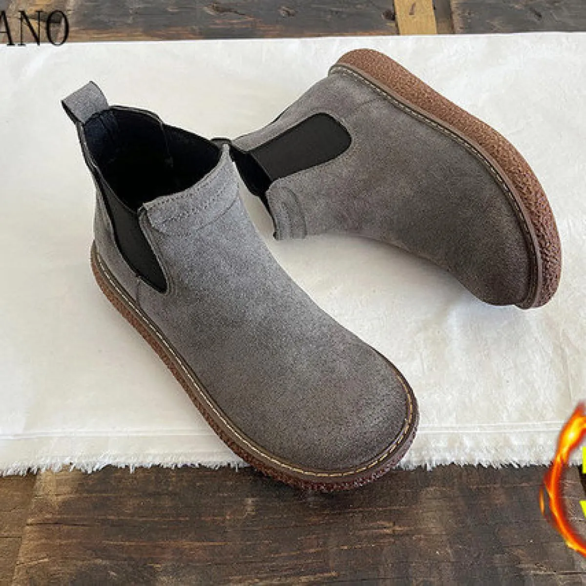 Stivaletti Chelsea in pelle scamosciata calda con pelliccia invernale Mori Girl Stivaletti corti con plateau e testa grande lett