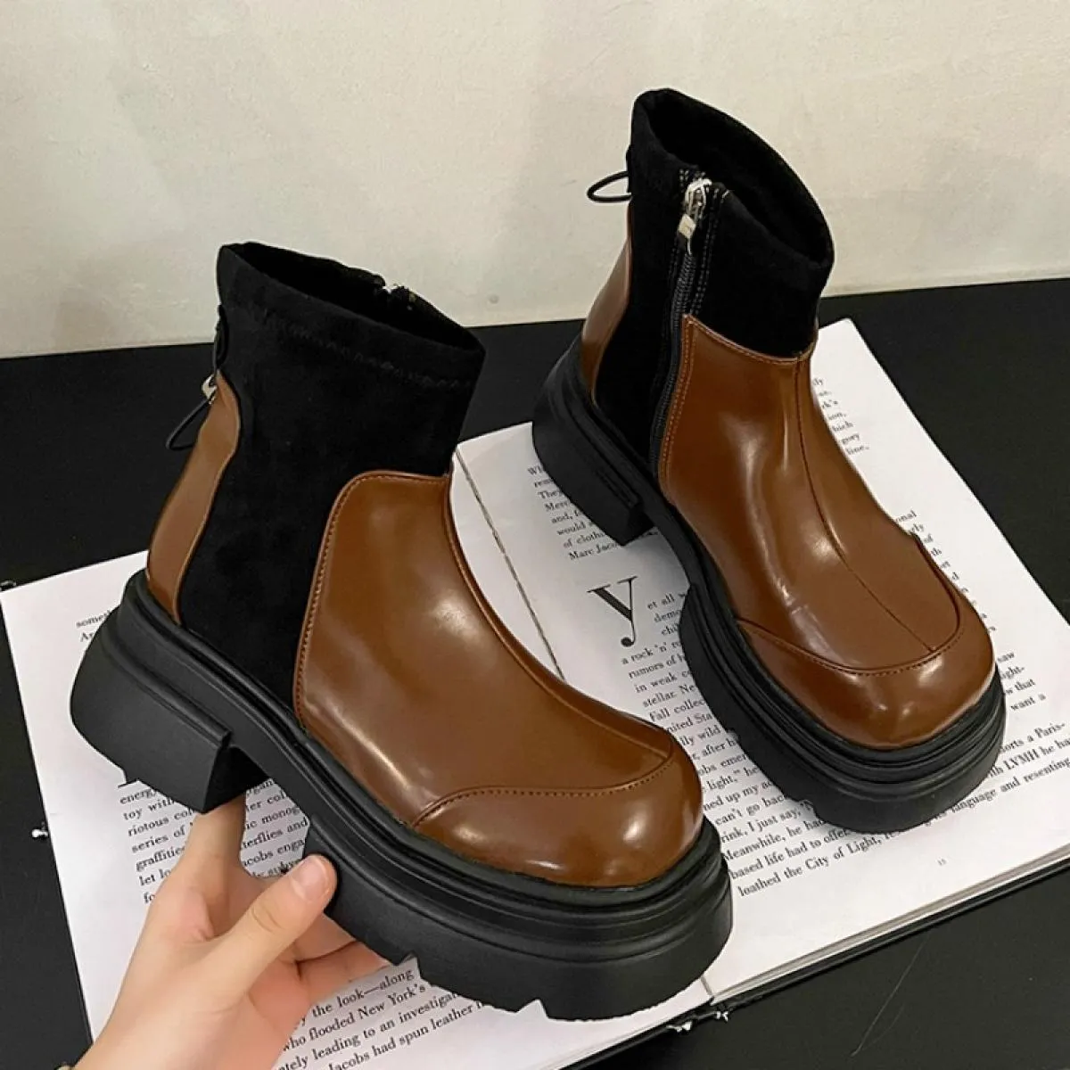 Stivaletti invernali Stivaletti Chelsea Stivali da donna con plateau Scarpe da passeggio casual 2023 Nuove scarpe Goth Fad Desig
