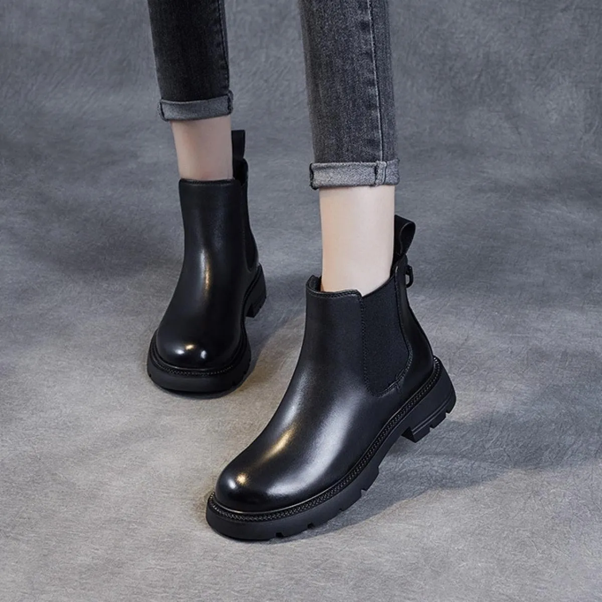 Stivaletti stile britannico con punta tonda Scarpe femminili in pelle di montone Autunno Inverno Nuovi stivaletti Chelsea Tacco