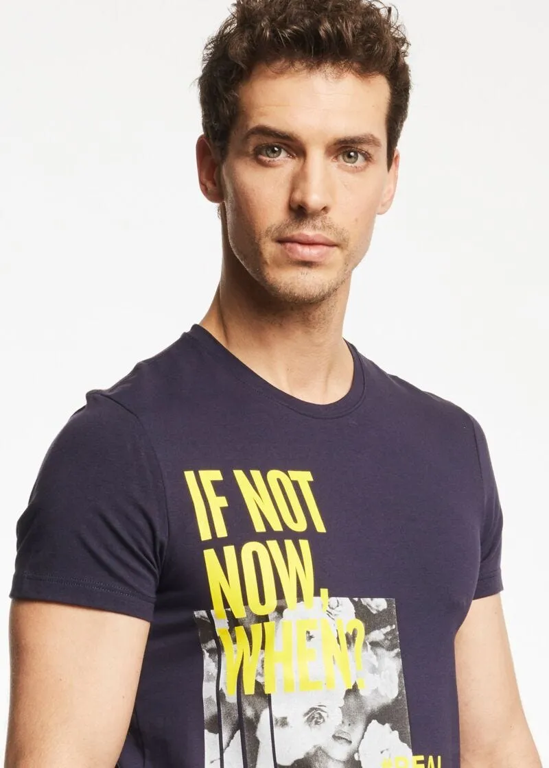 T-shirt con lettering stampato