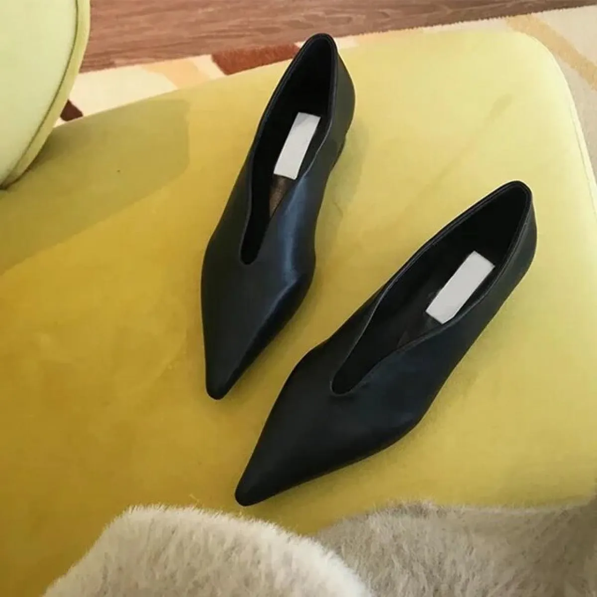 Tendenza scarpe da donna sandali bassi 2024 estate nuove scarpe a punta retrò Oxford scarpe muli scarpe casual da donna da passe