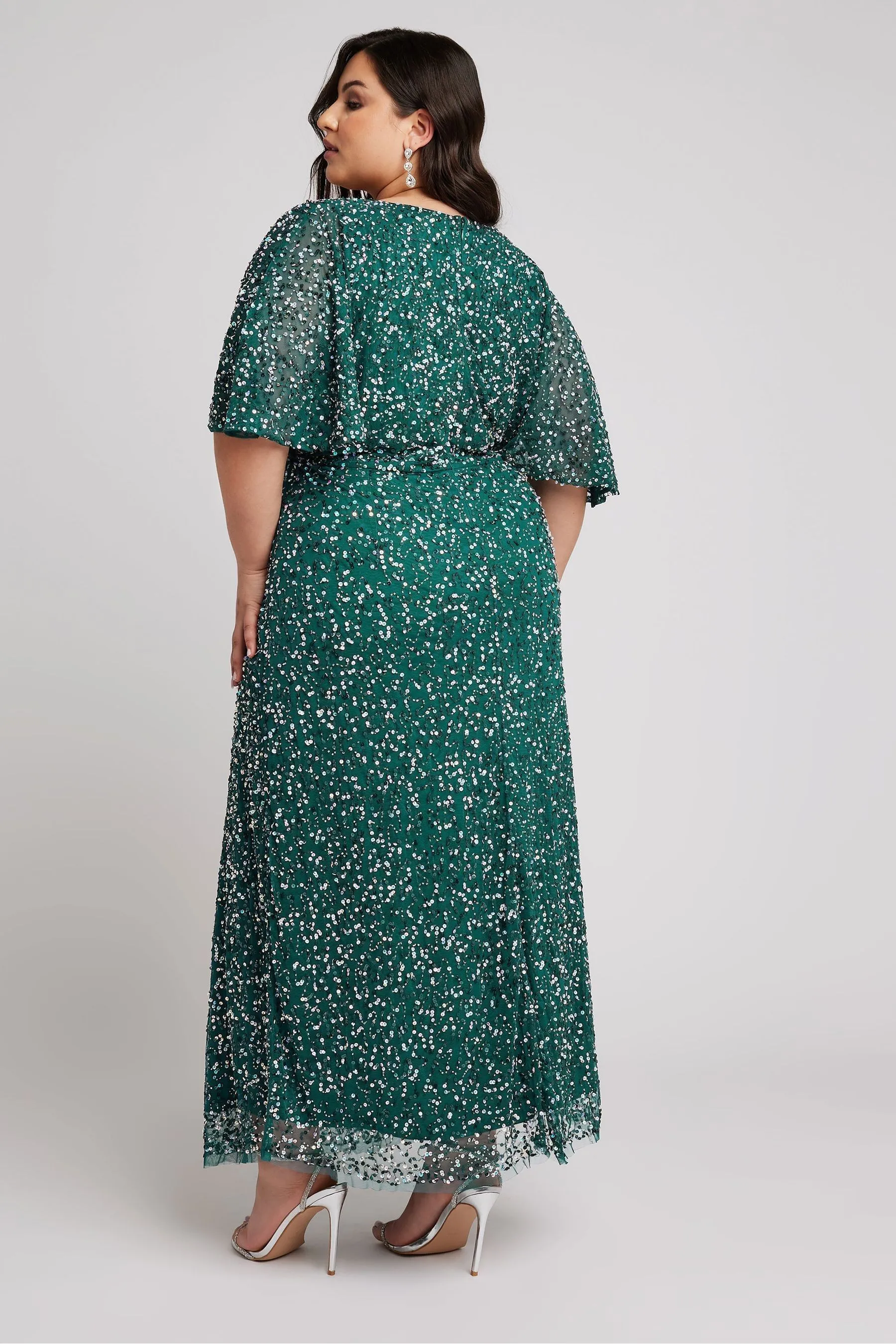 Yours Curve Luxe abito maxi decorato con scollo a V e maniche a pipistrello