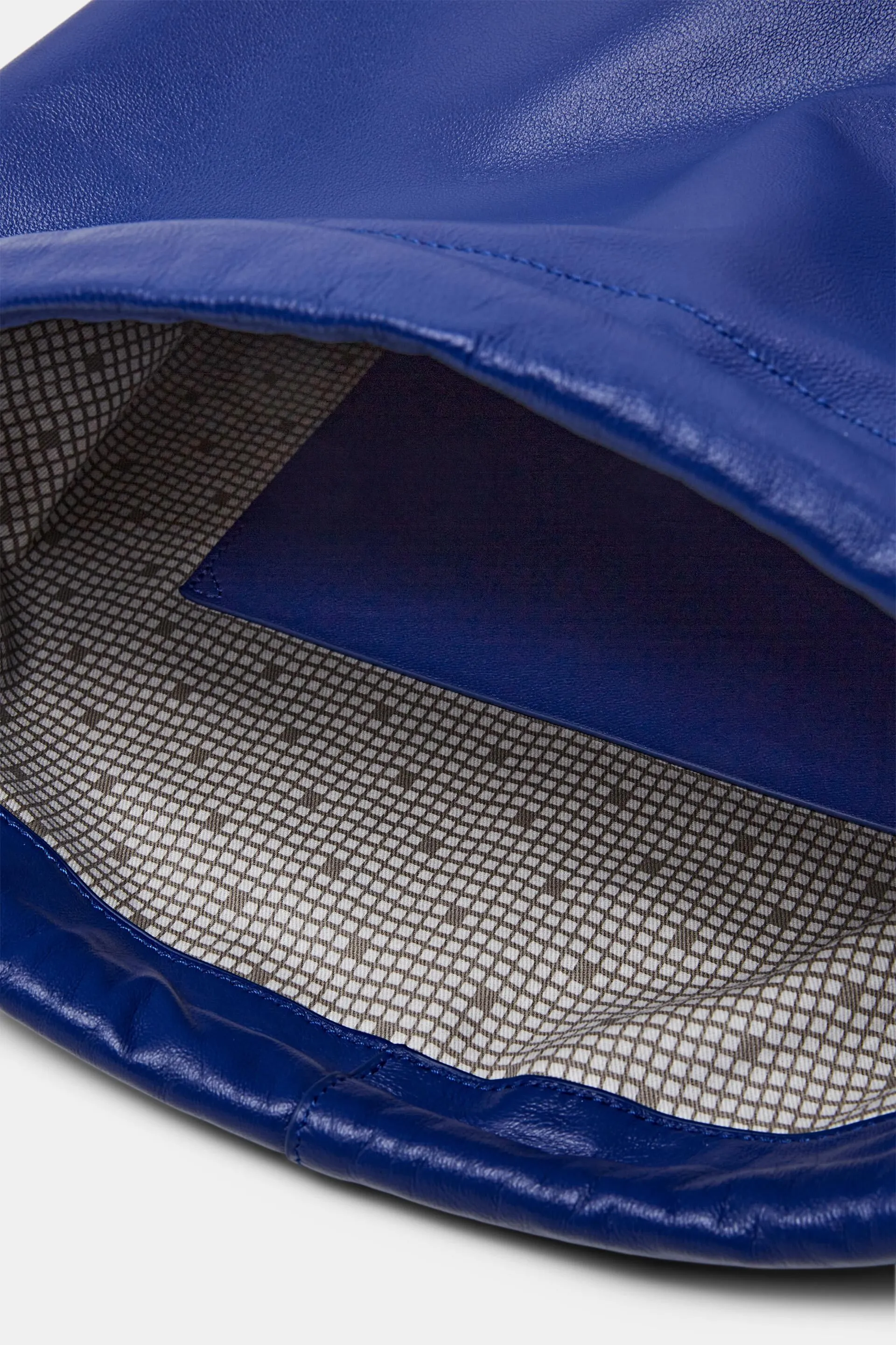 Zaino in pelle con coulisse e logo
